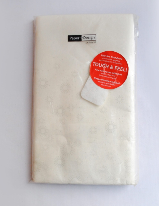 White Non Woven Table Cloth 138 x 220 cm 