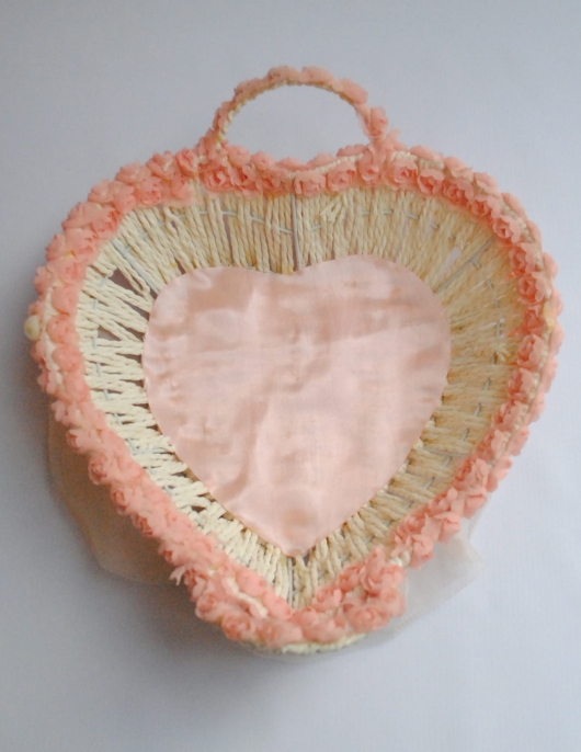 Heart Shape Decoration Baskets - 1 pcs