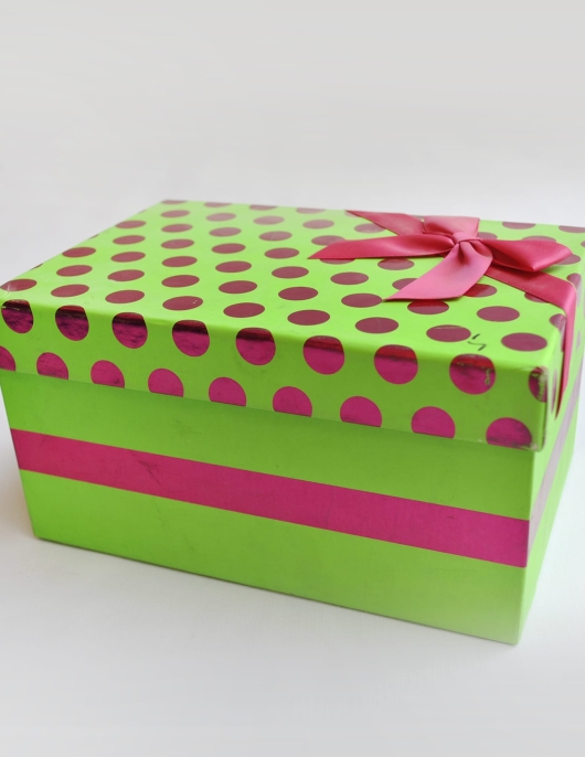 Green Polka Dots Gift Box - Large