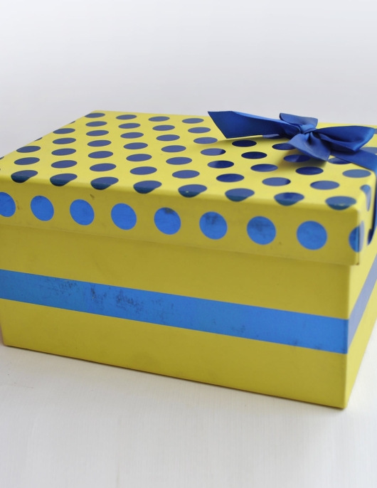 Yellow Polka Dots Gift Box - Large