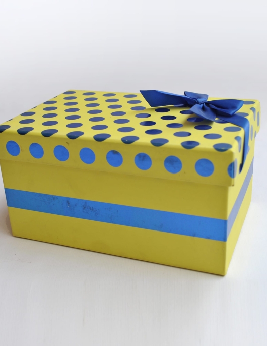 Yellow Polka Dots Gift Box - Medium