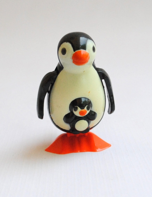 Toy, Pinguino 6U C (Small Plastic Penguin)