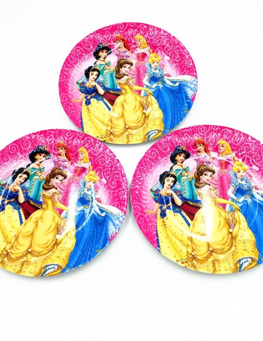 Princess Round Paper Plates 17.8cms