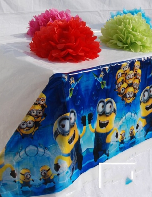 Despicable Me & Minions Plastic Table Cover 108 x 180cms