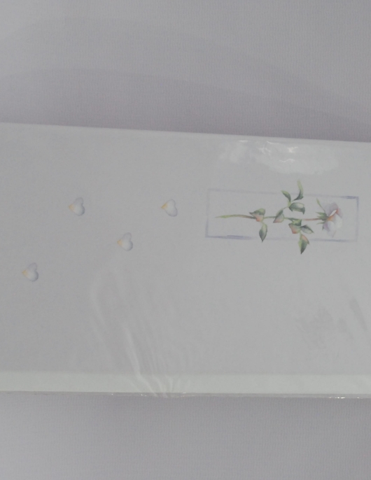 Flower Soft Focus Card White